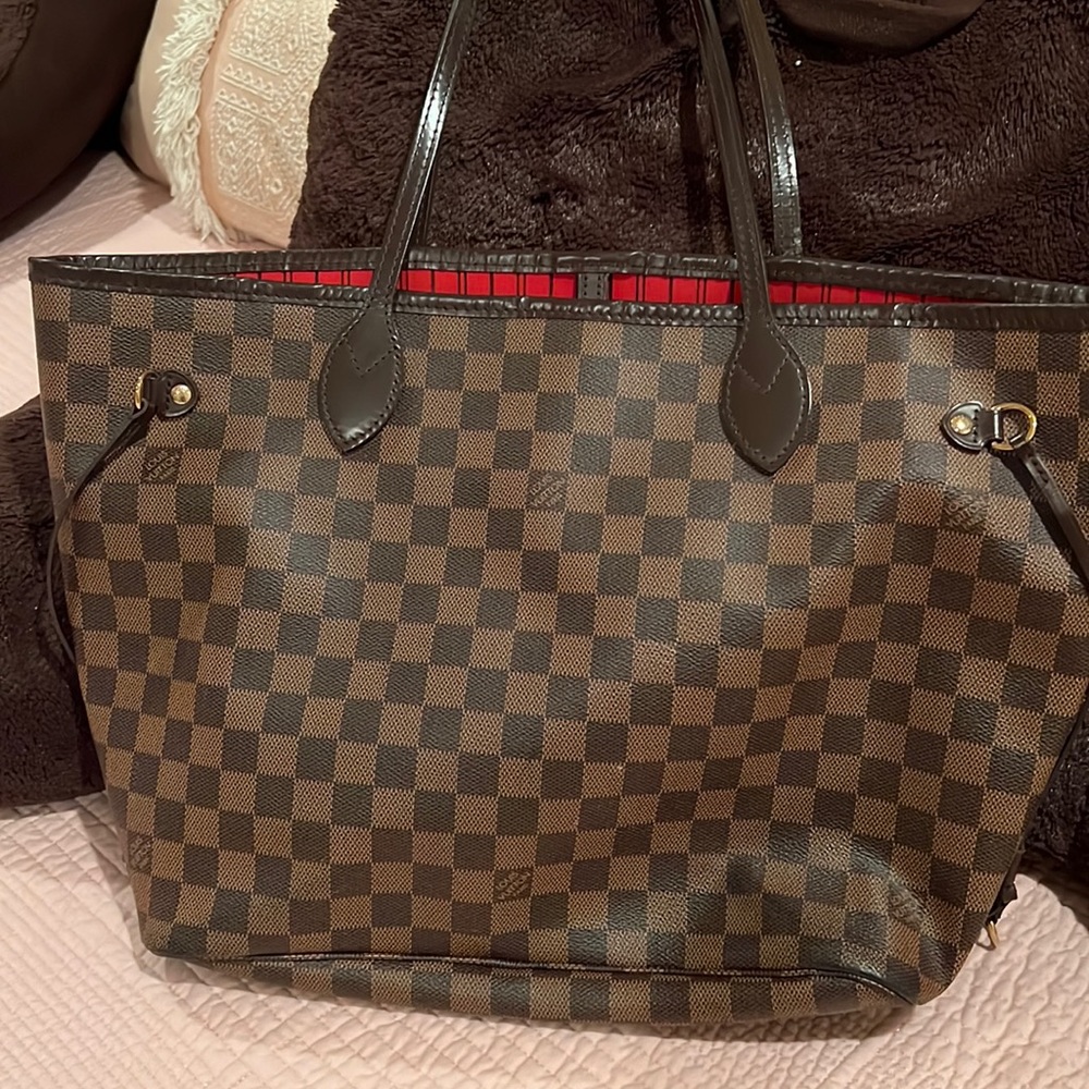 Louis Vuitton Neverfull